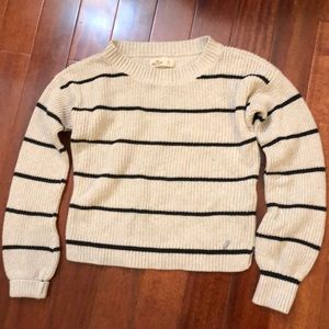 hollister cropped sweater